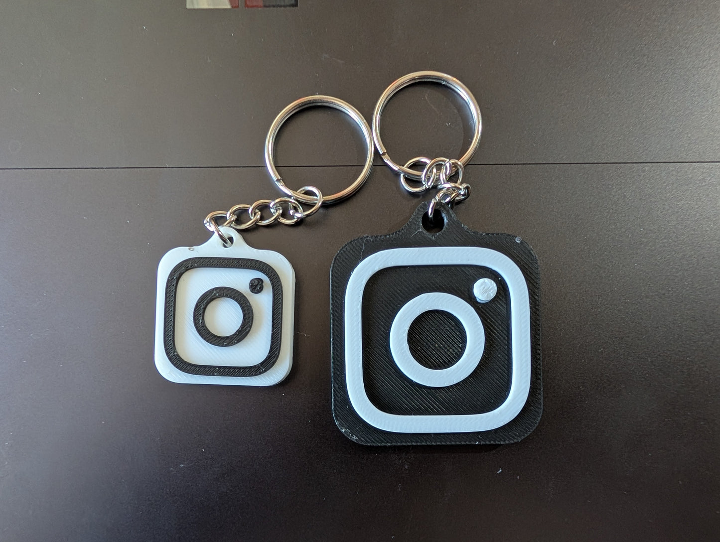Custom NFC Instagram Keychain – Tap to Open Your Profile